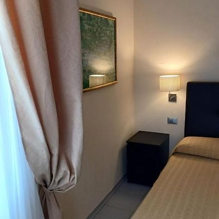 Hotel Ambasciatori Соттомарина Экстерьер фото