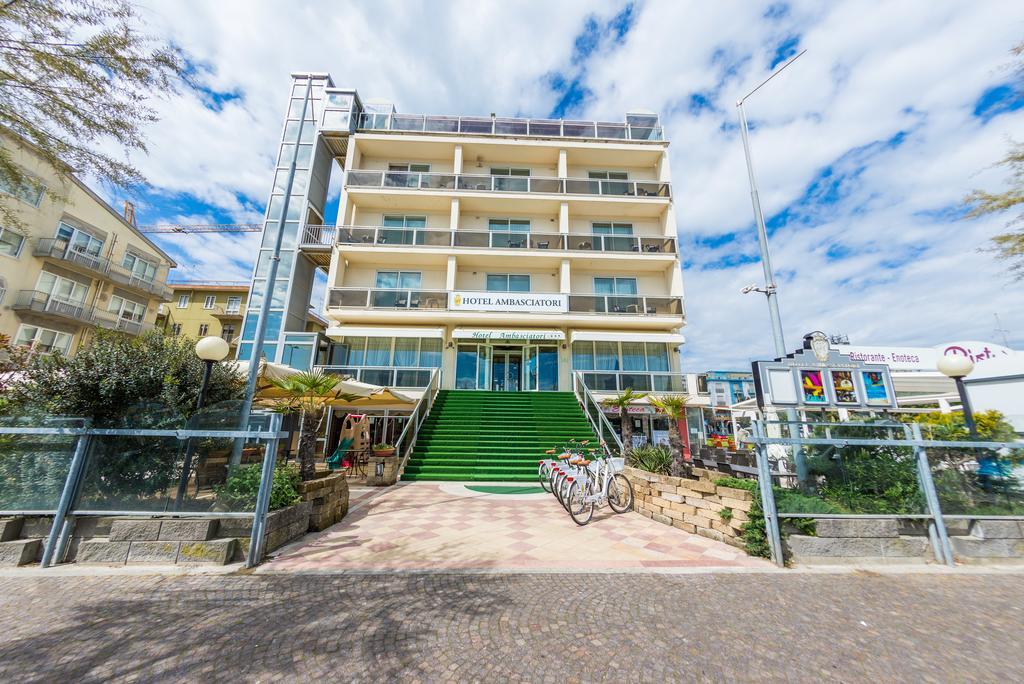 Hotel Ambasciatori Соттомарина Экстерьер фото