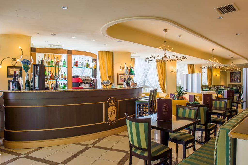 Hotel Ambasciatori Соттомарина Экстерьер фото